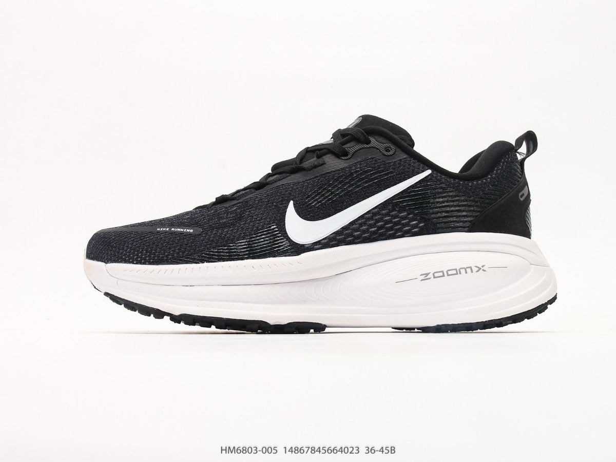 Nike vomero 18 react Black/White